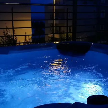 Appartement Astramaris Znjan - Deluxe With Hot Tub *